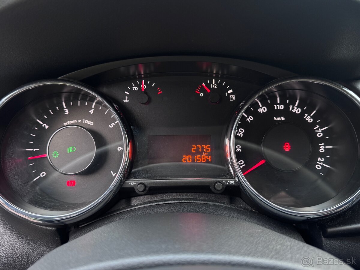 Peugeot 3008 1.6 VTi 88 kW - 14