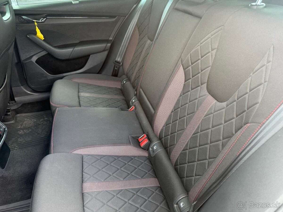Škoda Octavia Combi RS 2.0 TSI 245k DSG - 14