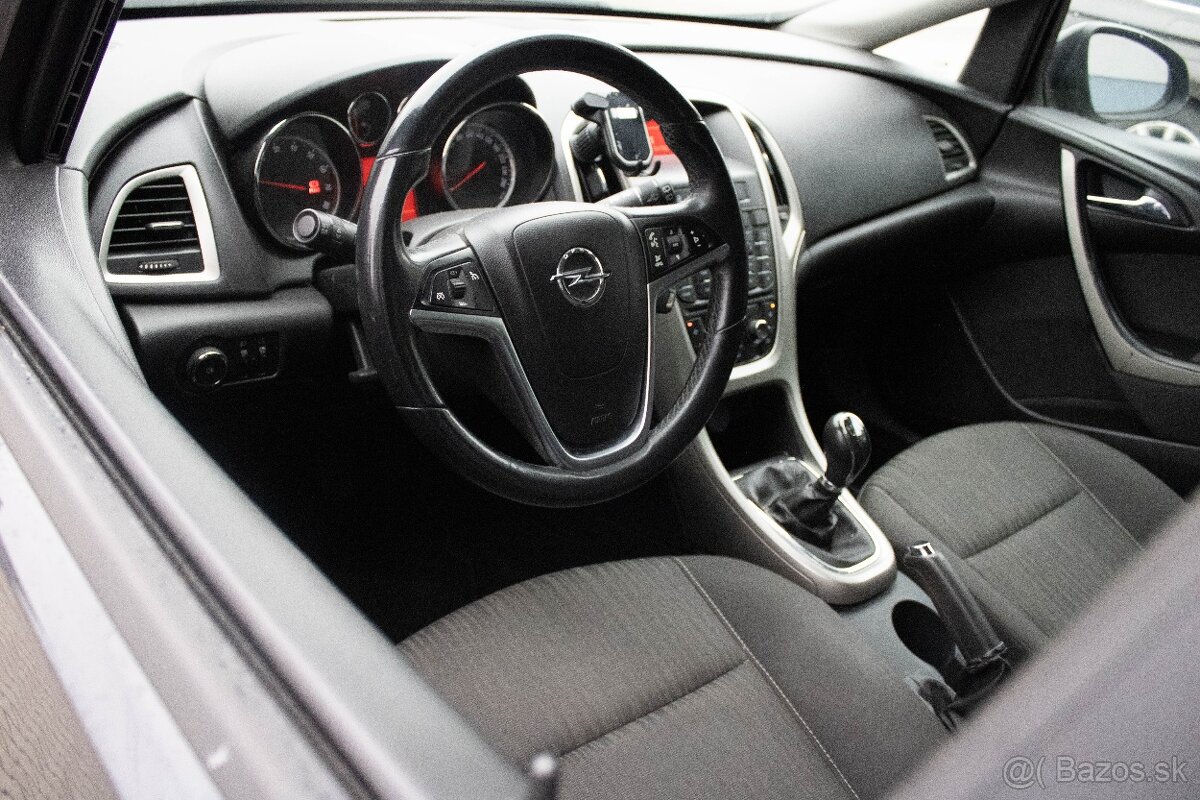 OPEL ASTRA 1.4 Turbo 88kW 2012 - 14