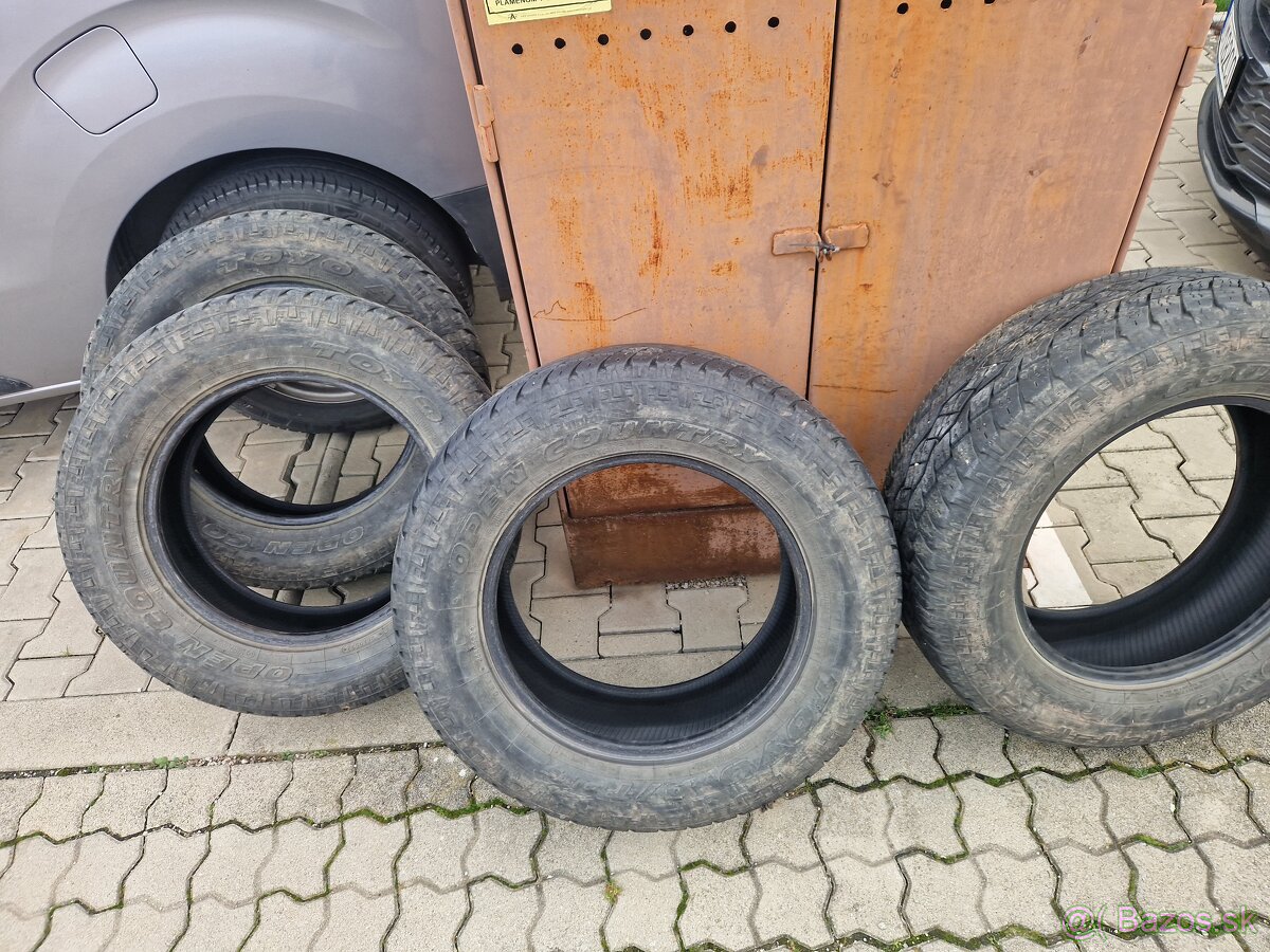 245/65 r17 toyo open country A/T - 14