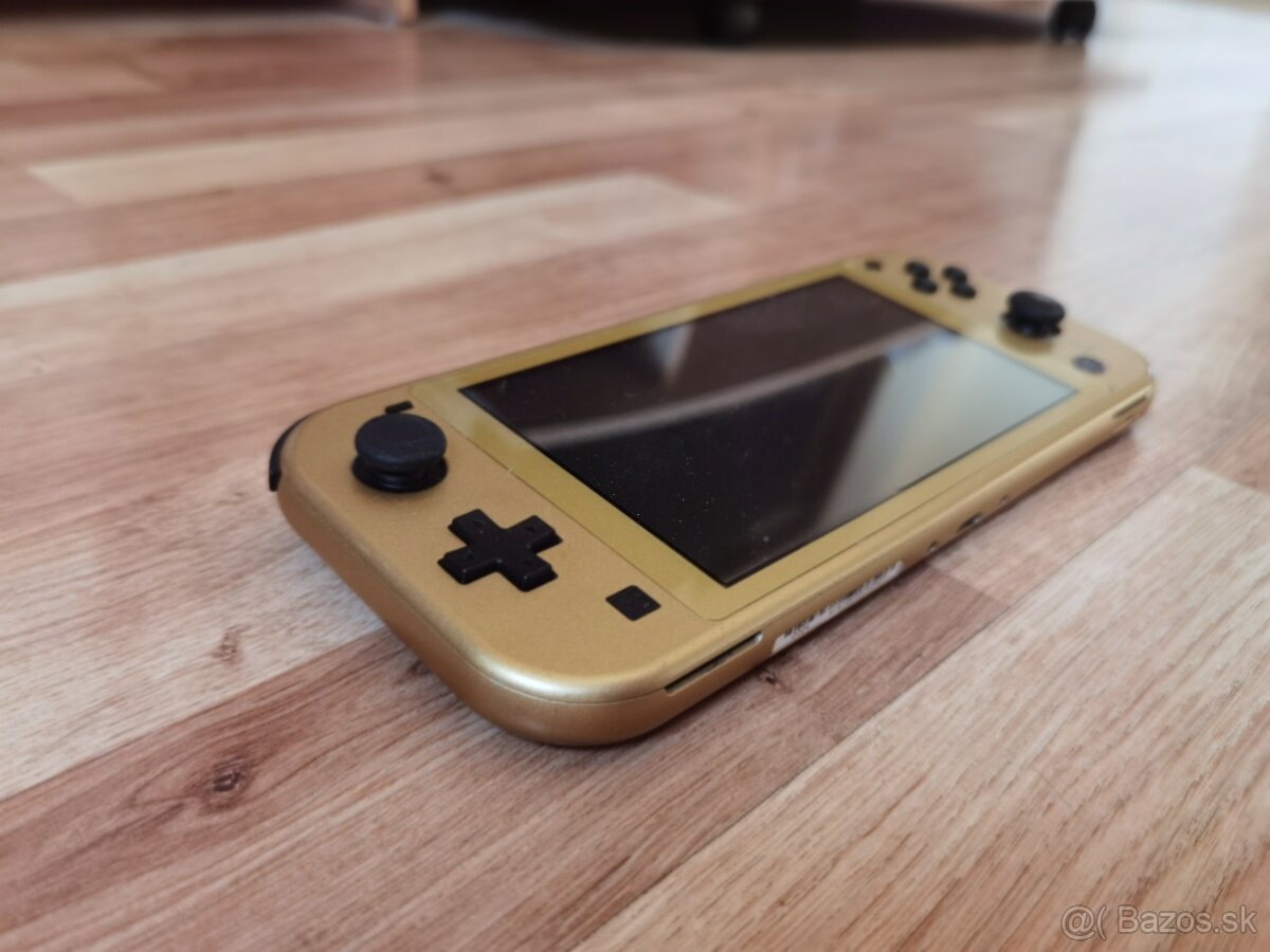 Nintendo Switch Lite Hyrule Edition - 14