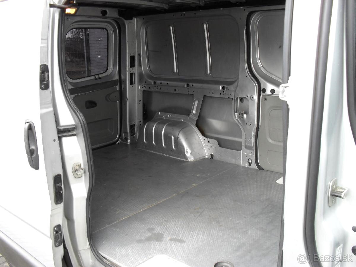 Opel Vivaro 2,0 CDTI 84kw L2 Long 2x šoup. bez DPH 157.000Kč - 14