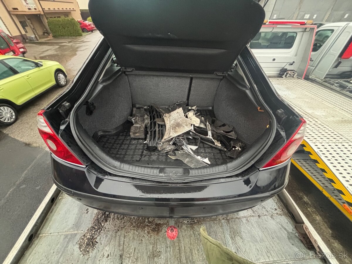 Predám Ford Mondeo 2.2 TDCi (2005) na diely alebo celok - 14