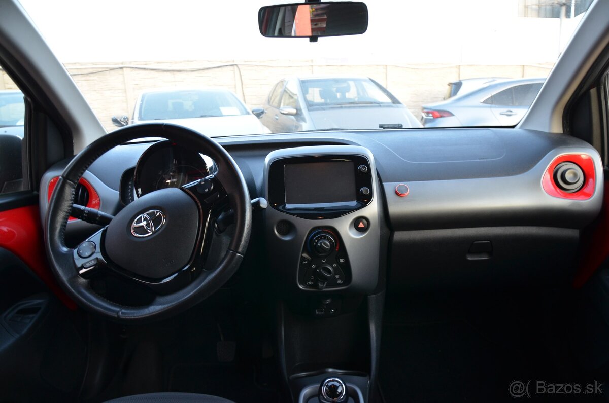 Toyota Aygo 1,0i AT5 53 KW - 14