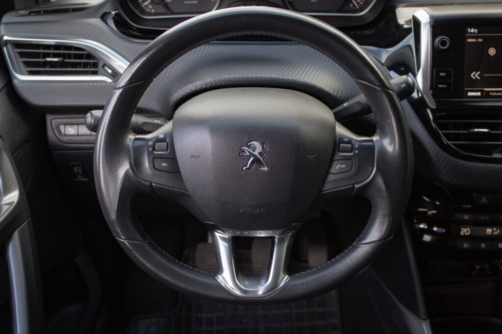 Peugeot 2008 1.2 PureTech Style - 14