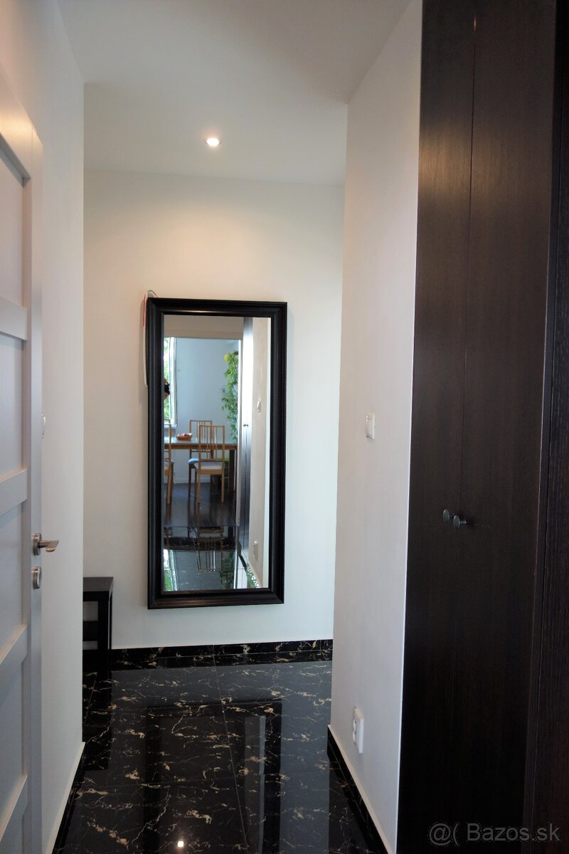 Prenájom 2 izbového bytu Nivy - 14
