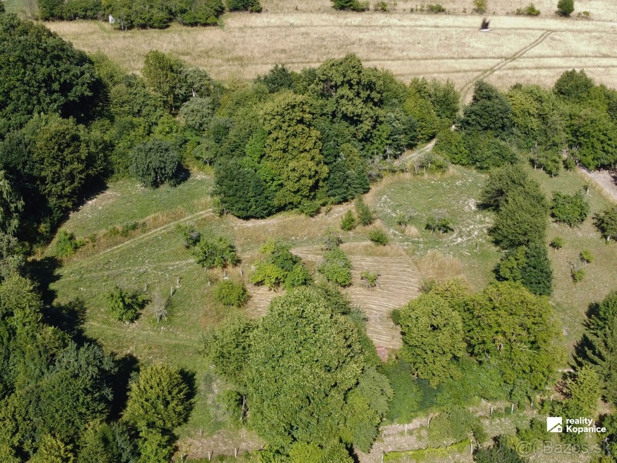 Malý domček, pokojná ulička, veľký pozemok a stodola - 14