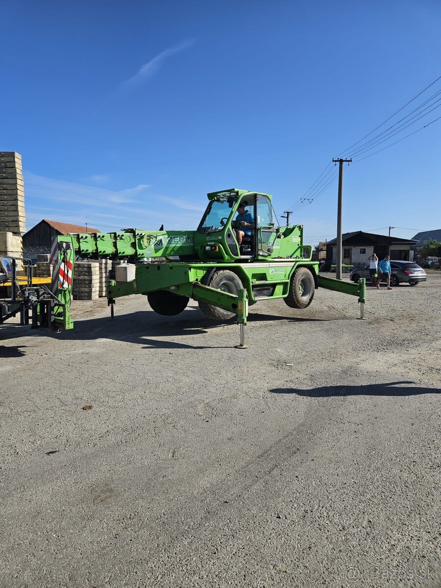 Teleskopický nakladač Merlo 40.25 - 14