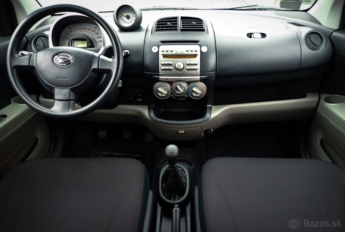 DAIHATSU SIRION 4x4 - 1.3benzin-67 tis km -KLIMA, 5 dverove - 14