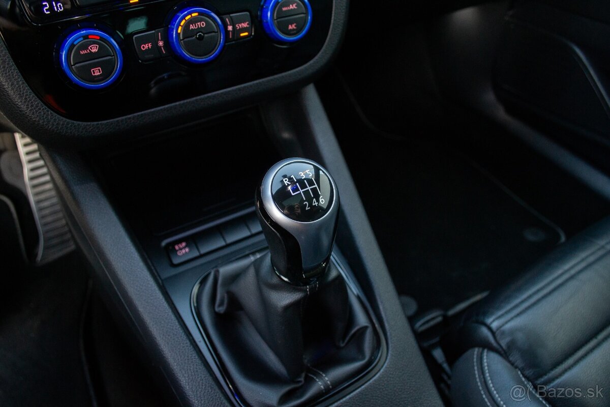 Volkswagen Scirocco R 2.0 TSI - 14