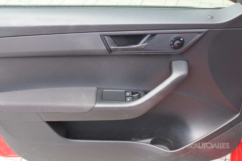 Škoda Fabia 1,0 TSi 70 kW ACTIVE - 14