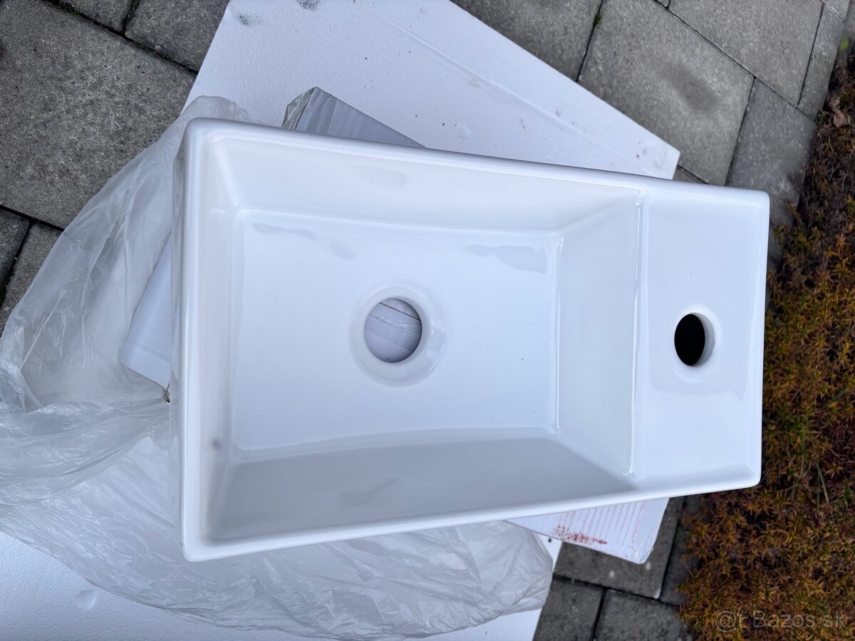 Skrinky kúpeľňa + WC - 14