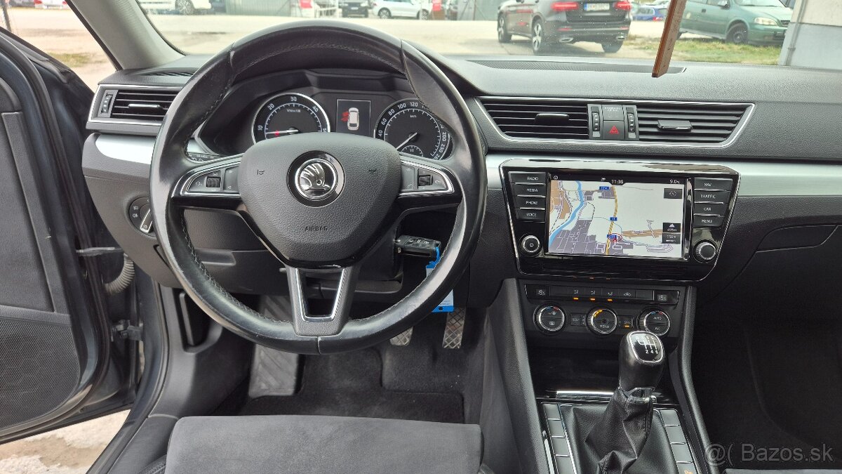 Škoda Superb Combi 2.0 TDI Business - 14