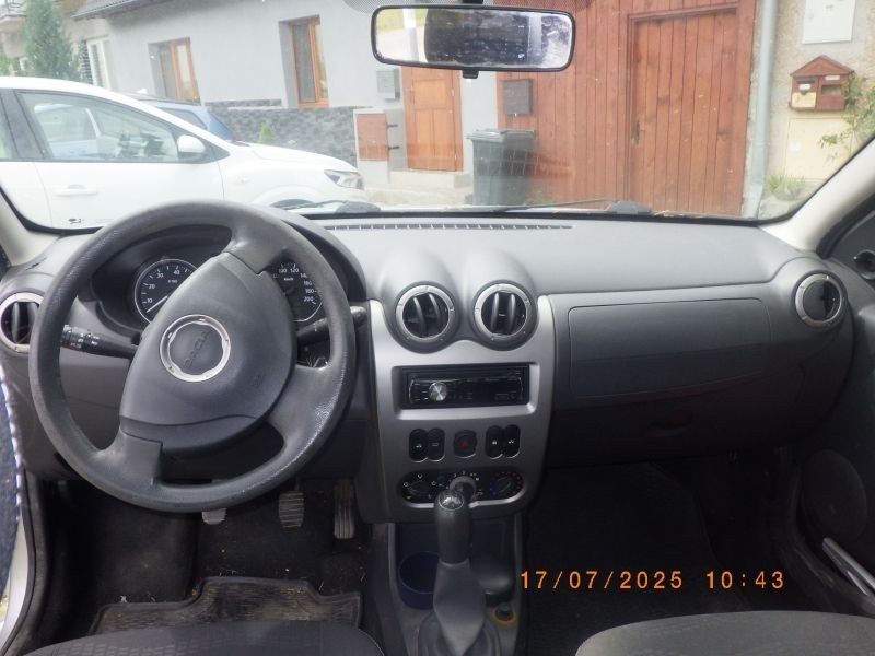 Dacia Sandero 1.6i, 64kW - 14