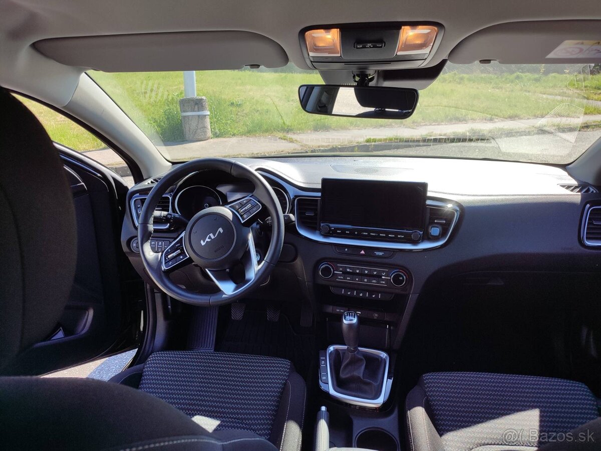 Kia Ceed 2025 Gold – čiern - 14