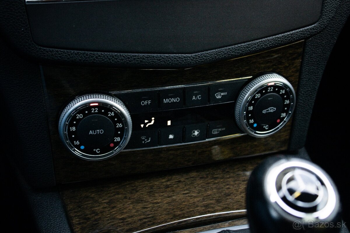 Mercedes C 220 CDI Automat, bez hrdze, pôvodný lak - 14