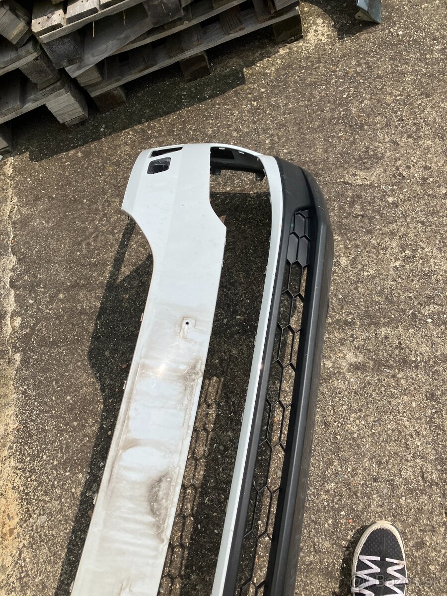 predni naraznik skoda karoq bily - 14