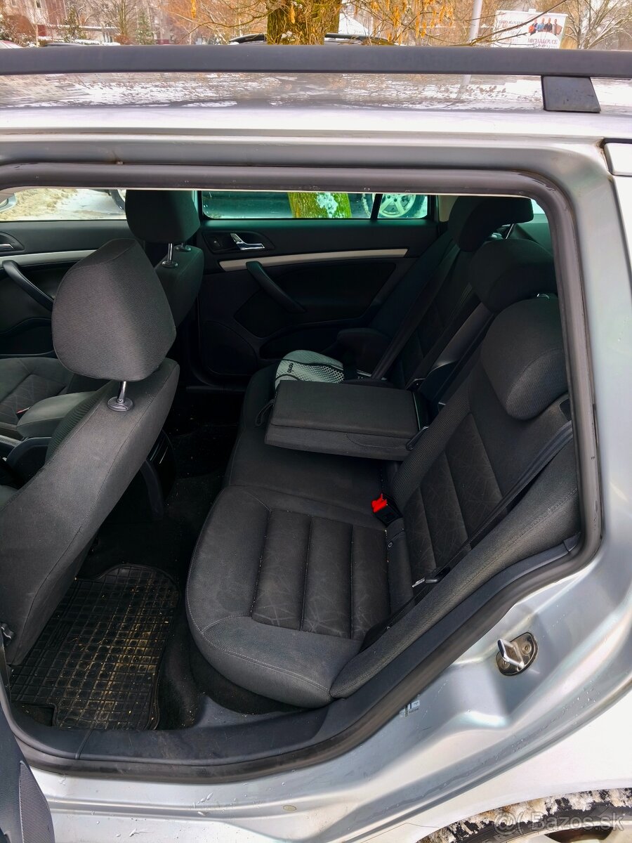 Škoda Octavia combi 2.0TDI - 14