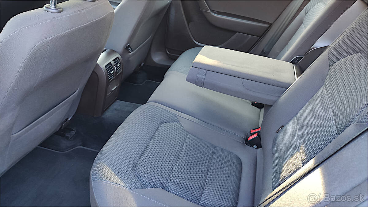 Volkswagen Passat Variant 2.0 Comfortline - 14