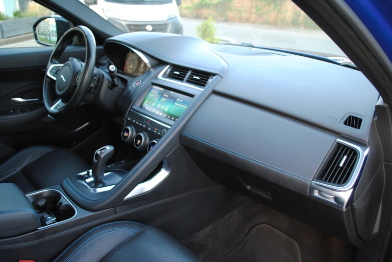 Jaguar E-Pace 2.0 I4 180k⭐R-Dynamic⭐HSE AWD A/T - 14