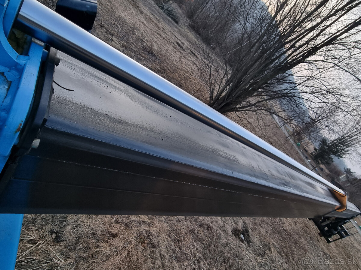 Teleskopický manipulátor Manitou MT1440 - 14