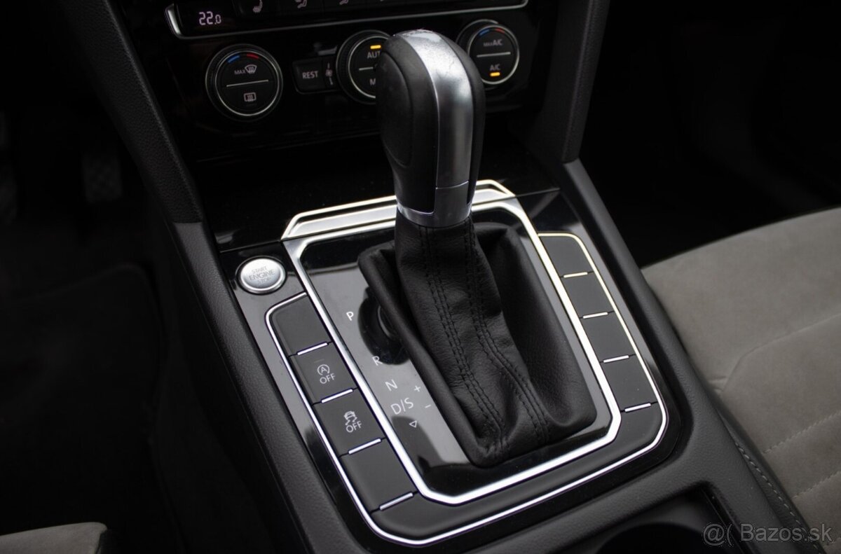 VW Passat DSG 100% stav - 14