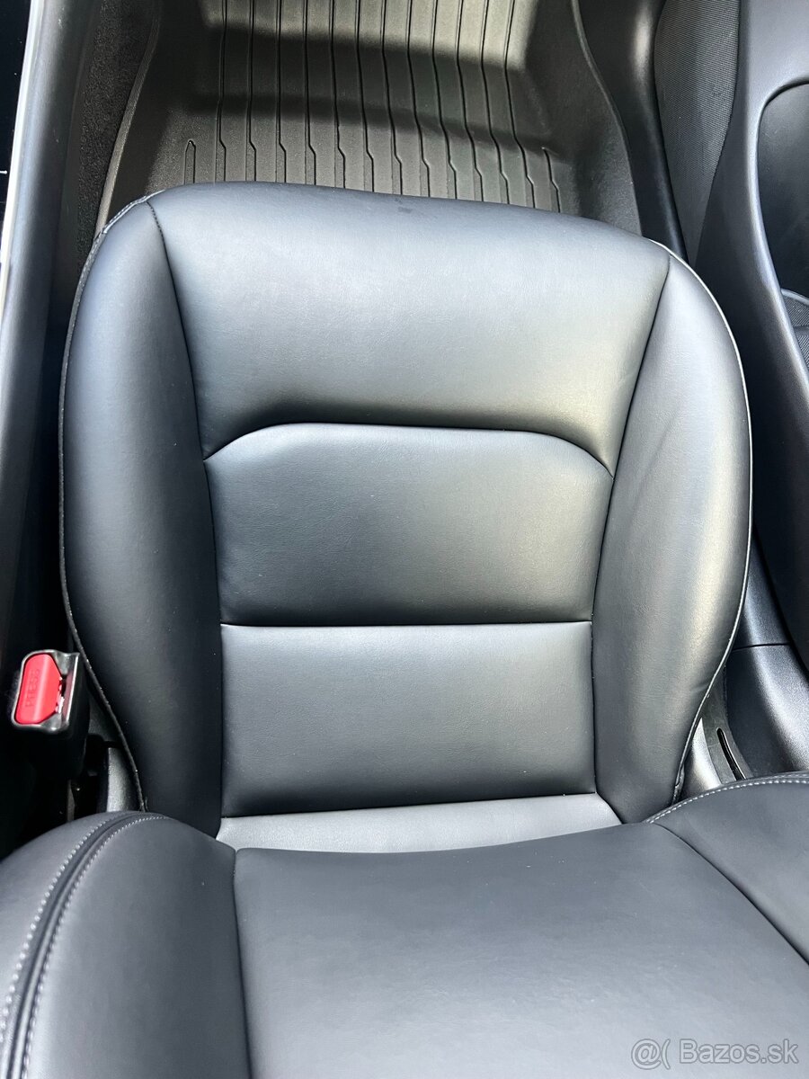 Tesla model 3 SR+ - 14