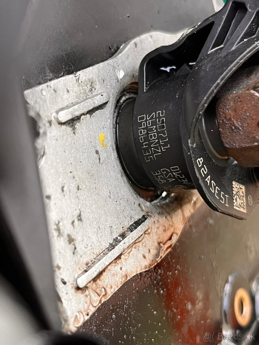 Predám vstrekovače - 14