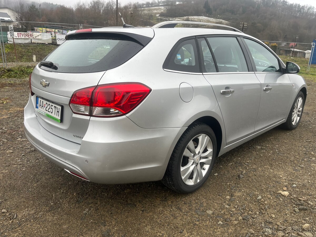 Chevrolet Cruz ST 2.0 diesel 120kw A/T prevodovka 185 000 km - 14
