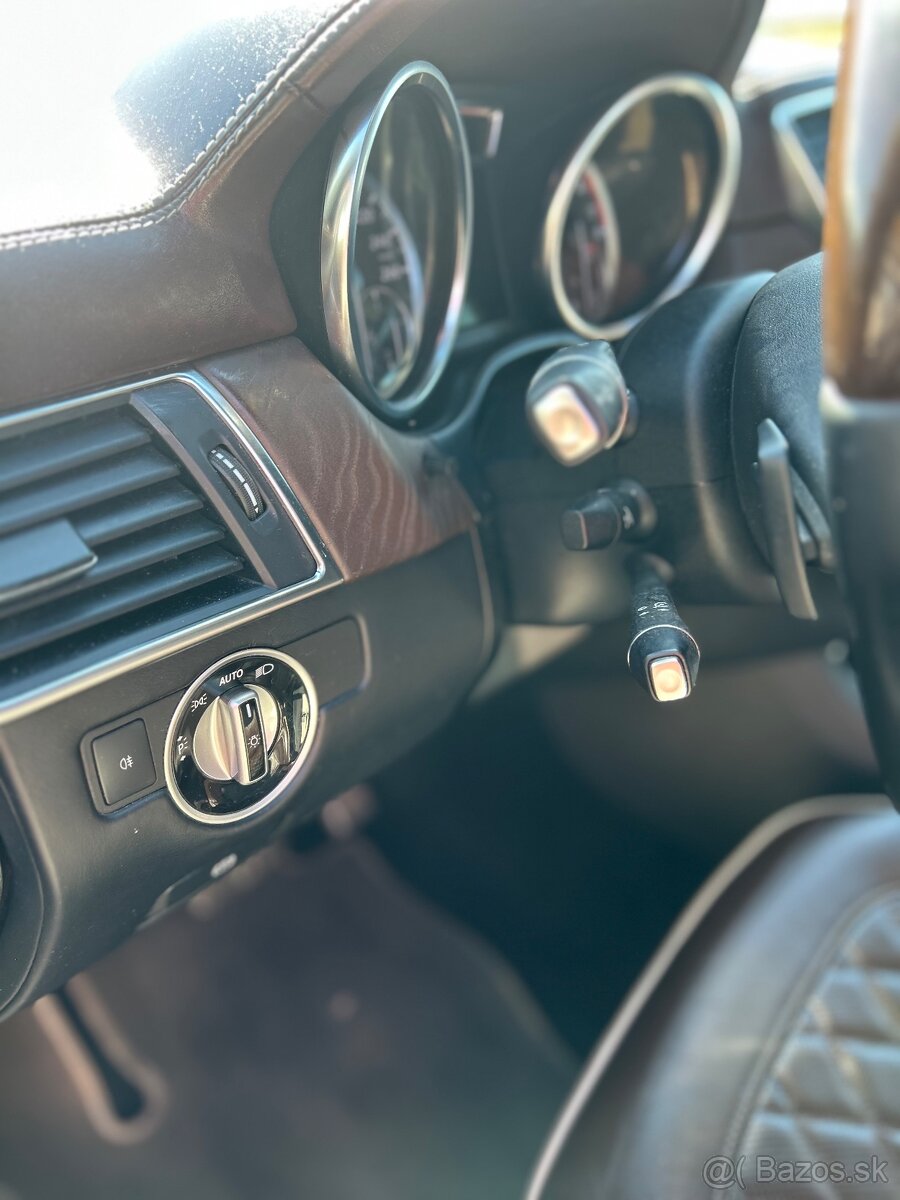 Mercedes ML 350 bluetec 4MATIC - 14