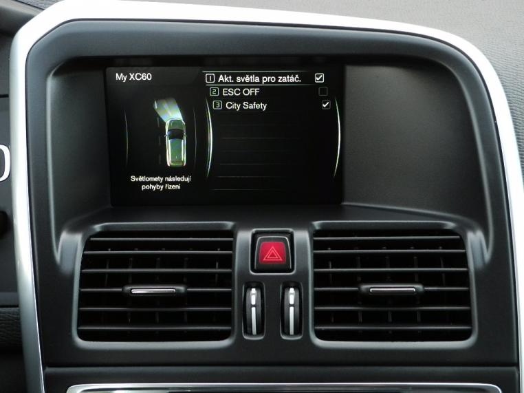 Volvo XC60 Automat 2.0 140kW - 14