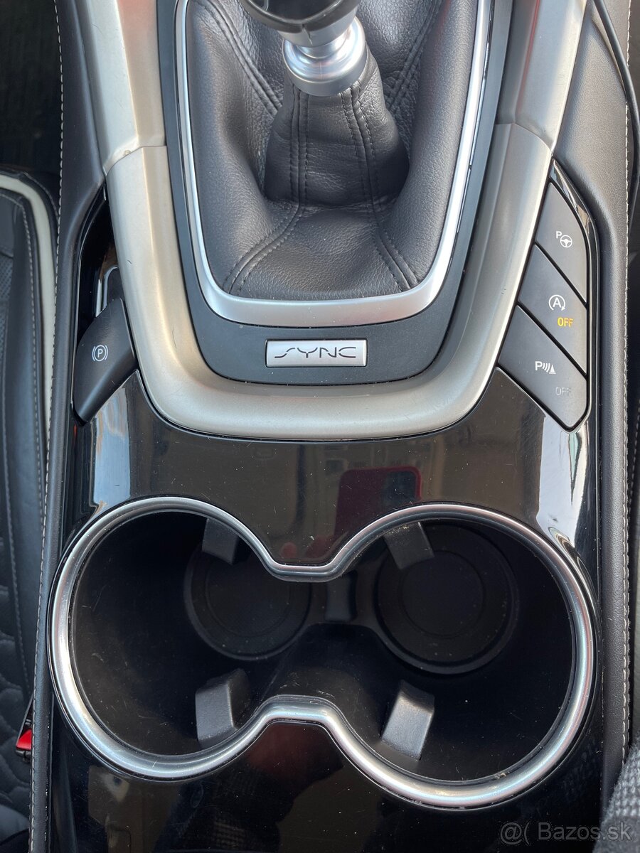 Ford Mondeo 2017 2.0tdci full vybava - 14