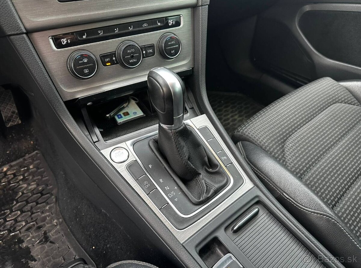 Volkswagen Golf 1.6 TDI DSG - 14