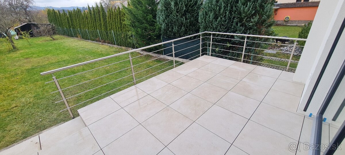 REKONŠTRUKCIA -5 IZB. RODINNÝ DOM, ŽILINA-DVOJGARÁŽ, 402m2 - 14