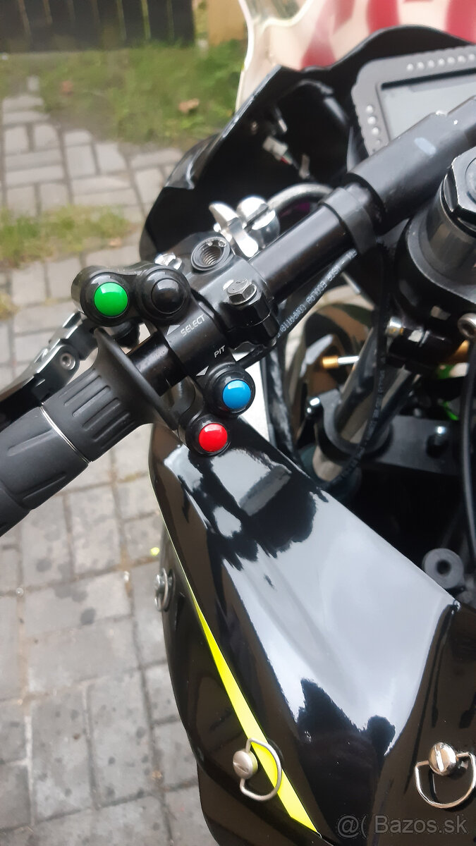 Kawasaki Ninja 400 špecifikácia SSP300 - 14