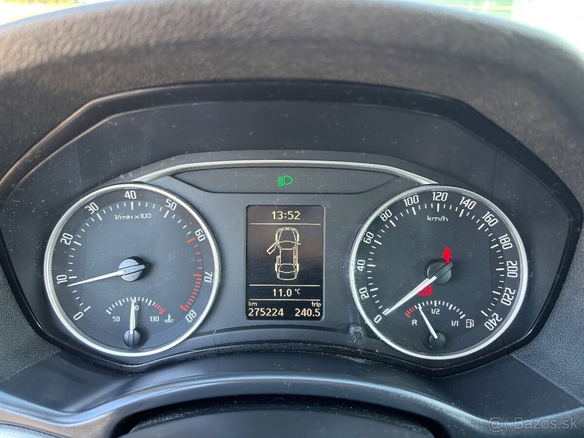 Škoda Octavia Combi 1.8 TSI 4x4 Ambiente - 14