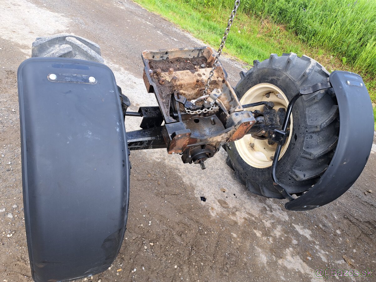 ROZPREDAM TRAKTOR ZETOR 7340TURBO V PREVEDENI JOHN DEERE - 14