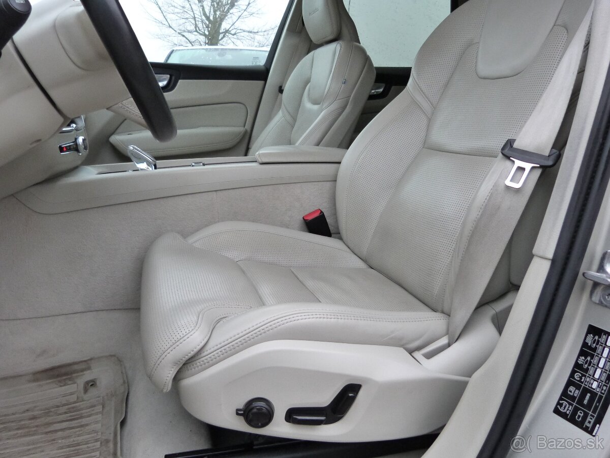 Volvo XC60 T8 Twin Engine Inscription eAWD A/T - 14