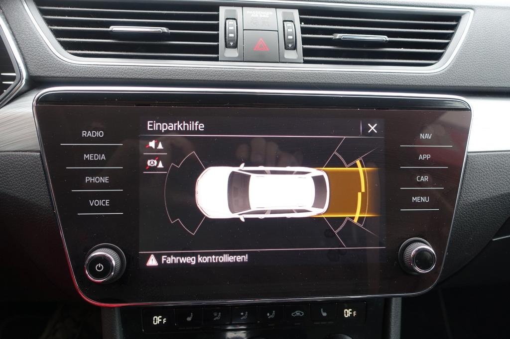 Predám Škoda Superb 3 combi ročník 2022 DSG - 14