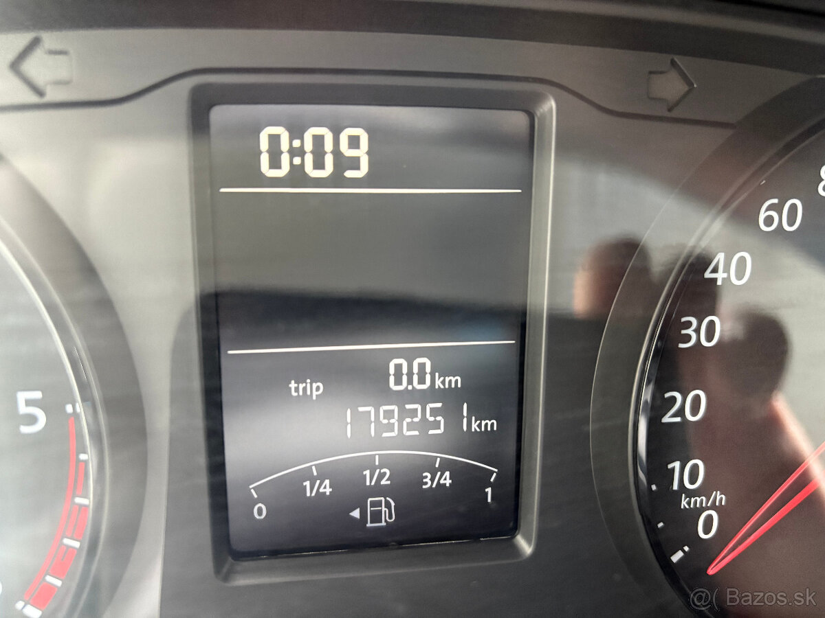 Volkswagen T6 Transporter 2.0 Tdi, L1H1, odpočet DPH - 14