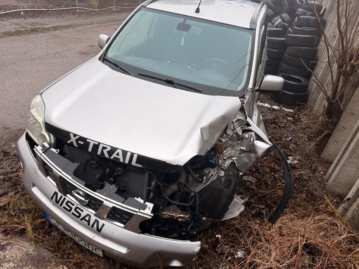 Predám havarovaný Nissan Xtrail - 14