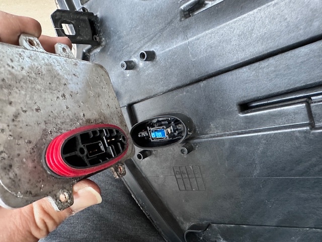 Svetlá na BMW X6 E71 E72 (svetlomety + riadiace jednotky) - 14