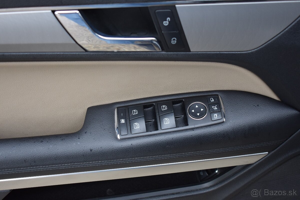 Mercedes-Benz E trieda Kupé 350 CDI Blue - 14