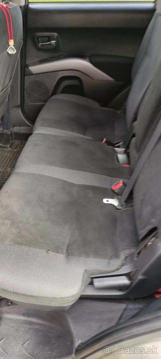 Mitsubishi Outlander 2.0 TDI 103 kw - 14