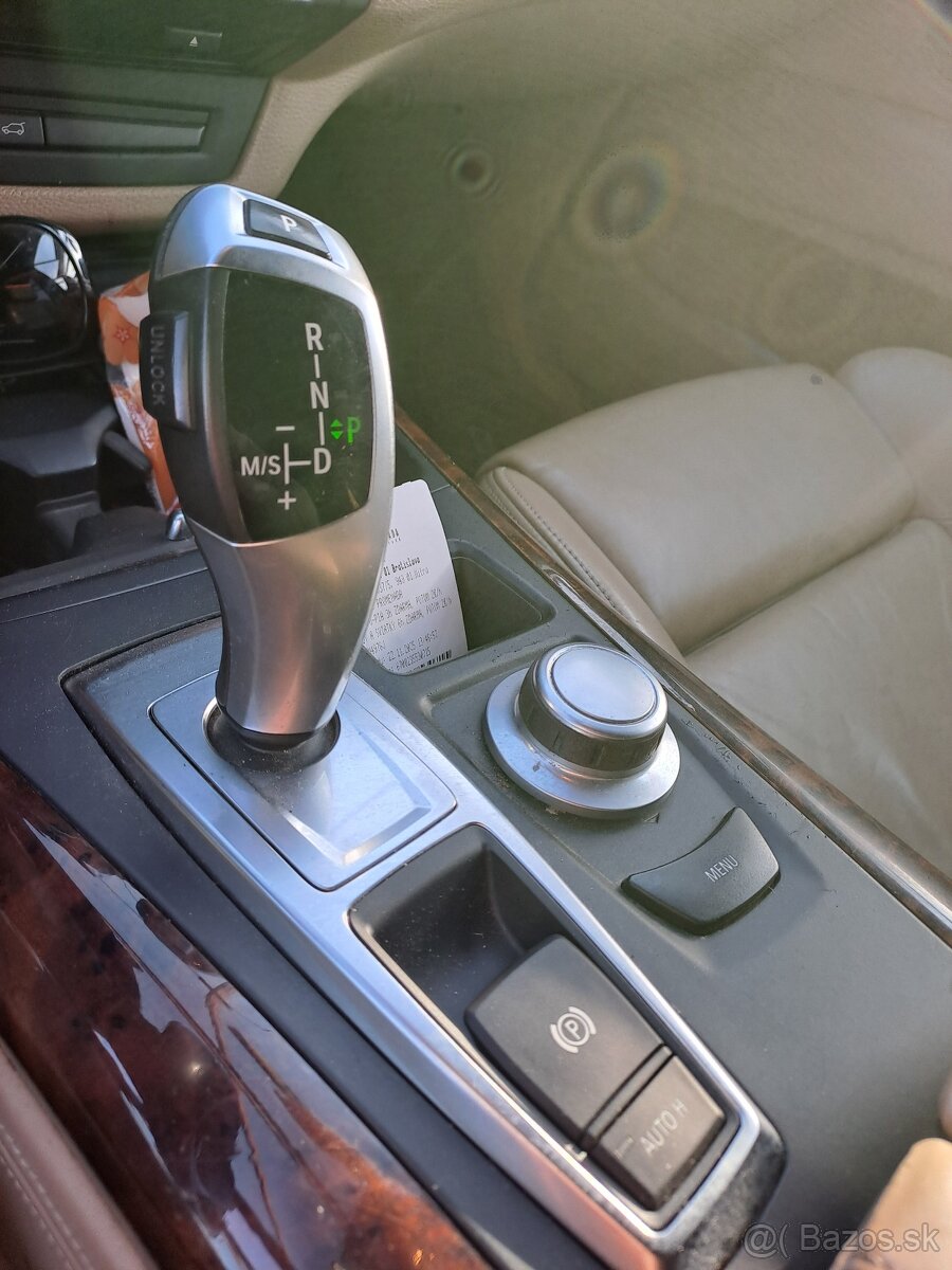 Bmw X5 3.0d 7miestne automat - 14