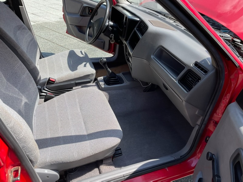 Ford SIERRA 1600 - 14