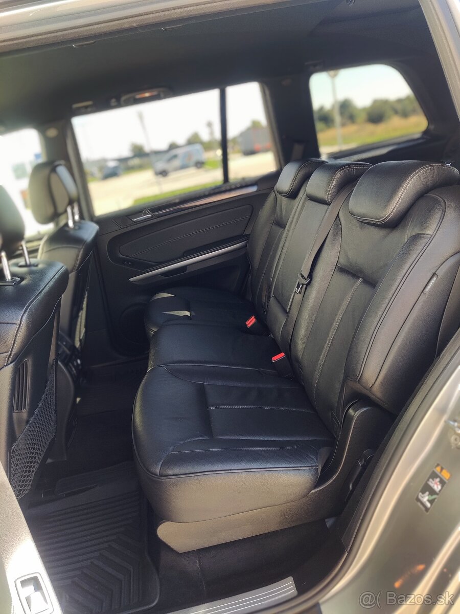 Mercedes-Benz GL 350, 7 miest, 8/2012 - 14