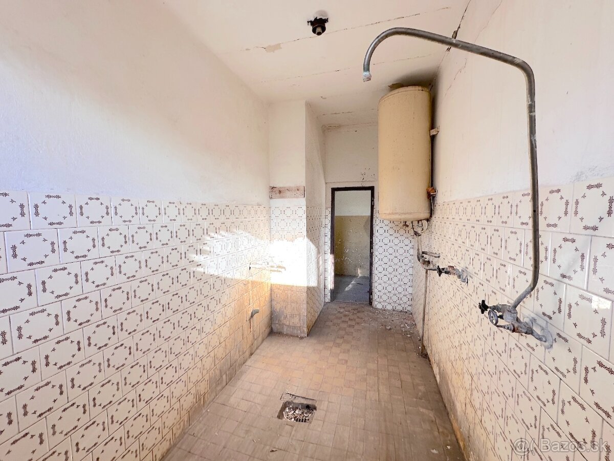 Hospodárska / Administratívna budova, 480 m2 pri Komárne - 14