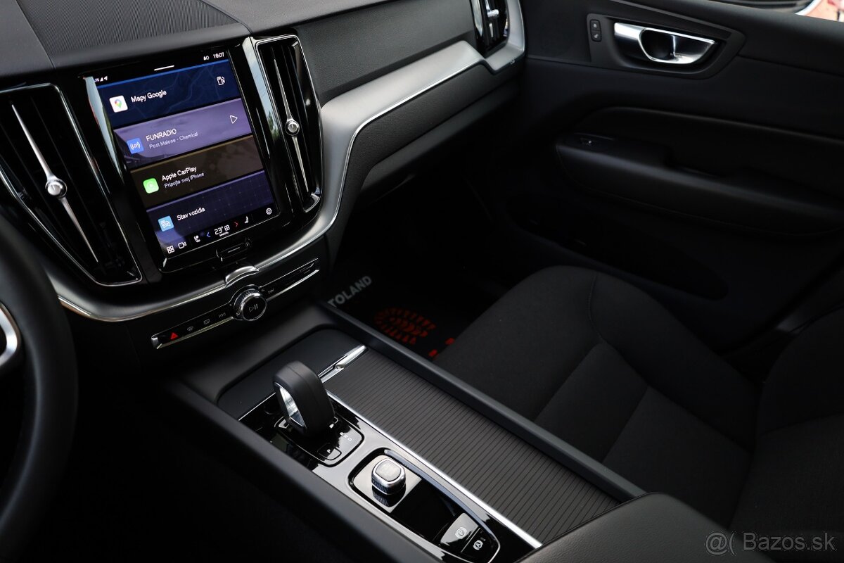 Volvo XC60 2.0 B4 mHEV Momentum A/T - 14