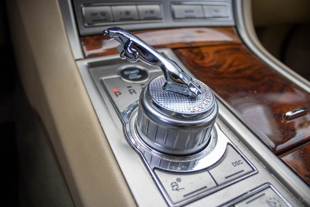 JAGUAR XF 3.0D V6 155kW LUXURY 2011 - 14